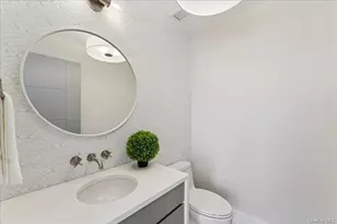 451 Dune Rd, Westhampton Beach, NY 11978 - Photo 11