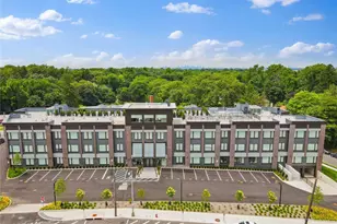 218 Middle Neck Rd, Great Neck, NY 11021 - Photo 3