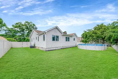 263 N Park Drive, Massapequa, NY 11758 - Photo 35