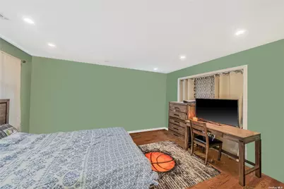 263 N Park Drive, Massapequa, NY 11758 - Photo 13