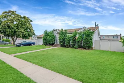 263 N Park Drive, Massapequa, NY 11758 - Photo 3