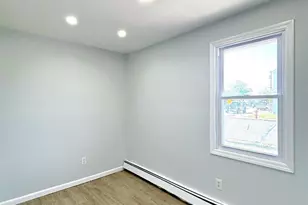 36 Walnut Rd, Inwood, NY 11096 - Photo 7