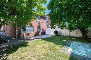 22-61 47th St, Astoria, NY 11105 - Photo 21