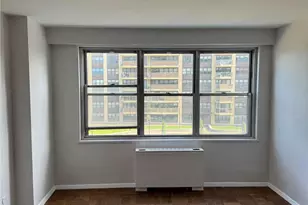 17-85 215th St, Bayside, NY 11360 - Photo 11