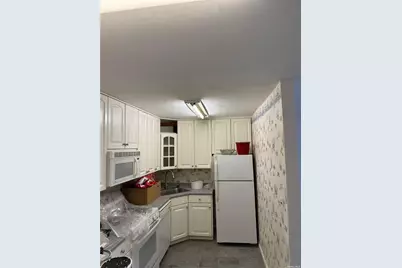 17-85 215 Street #4J, Bayside, NY 11360 - Photo 7