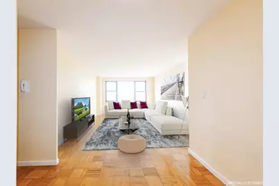 70-25 Yellowstone Boulevard #12O, Forest Hills, NY 11375 - Photo 3