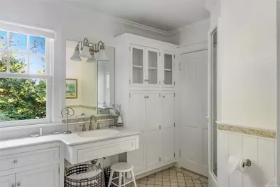 930 W Cove Road, Cutchogue, NY 11935 - Photo 17