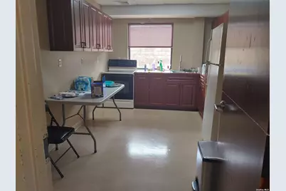 257-10 Union  Turnpike #3, Glen Oaks, NY 11004 - Photo 5