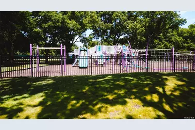 218 Middle Neck Road #205, Great Neck, NY 11021 - Photo 27