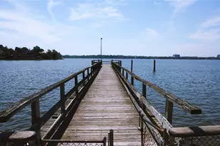 218 Middle Neck Rd, Great Neck, NY 11021 - Photo 31