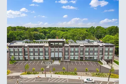 218 Middle Neck Road #107, Great Neck, NY 11021 - Photo 15