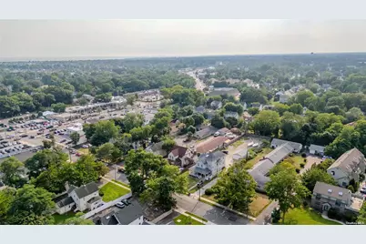 38 Park Avenue, Amityville, NY 11701 - Photo 9