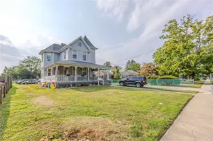 38 Park Ave, Amityville, NY 11701 - Photo 3