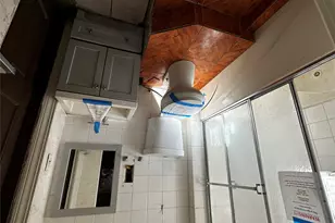 90 Jackie Robinson Pkwy, Brooklyn, NY 11208 - Photo 17