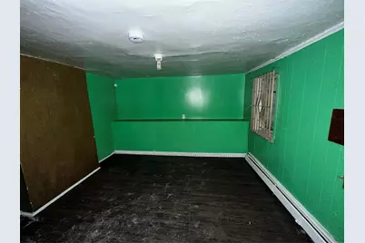 90 Jackie Robinson Parkway, Brooklyn, NY 11208 - Photo 25