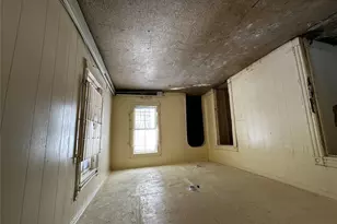 90 Jackie Robinson Pkwy, Brooklyn, NY 11208 - Photo 23