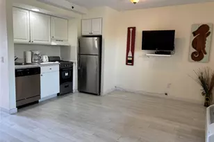 2004 Montauk Hwy, Amagansett, NY 11930 - Photo 11