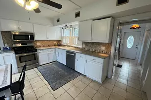 190 S Country Rd, Remsenburg, NY 11960 - Photo 7