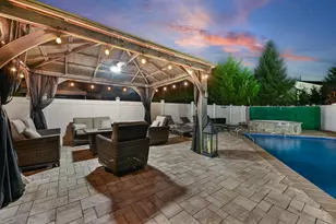 1056 North Dr, Merrick, NY 11566 - Photo 41