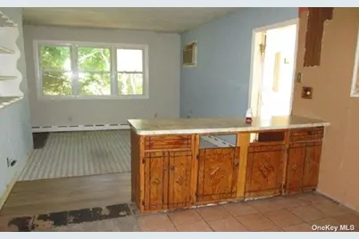 70 Beech Street, Lake Grove, NY 11755 - Photo 3