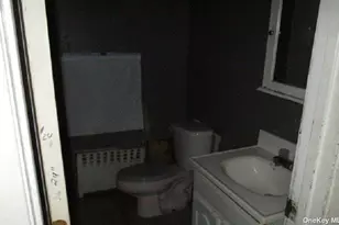 70 Beech St, Lake Grove, NY 11755 - Photo 9