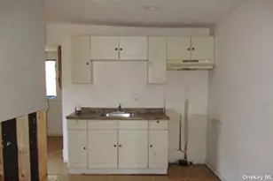 70 Beech St, Lake Grove, NY 11755 - Photo 15