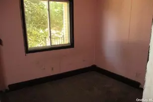 70 Beech St, Lake Grove, NY 11755 - Photo 7