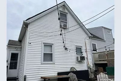 742 S 9th Street, Lindenhurst, NY 11757 - Photo 3