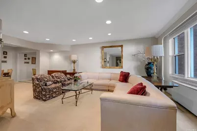 1390 Broadway #116, Hewlett, NY 11557 - Photo 5