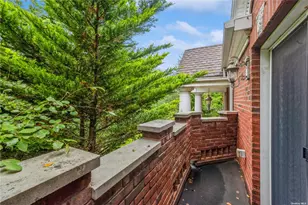 106 Willow Rd, Woodmere, NY 11598 - Photo 29