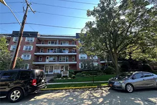 70 N Grove St, Freeport, NY 11520 - Photo 5