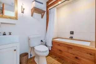 29500 Main Rd, Cutchogue, NY 11935 - Photo 15