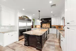 130 Wagstaff Ln, West Islip, NY 11795 - Photo 5