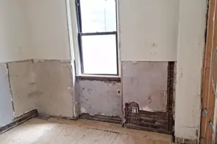 21-38 35th St, Astoria, NY 11105 - Photo 7