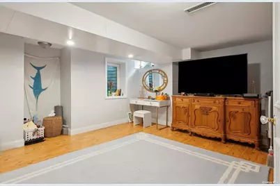 477 Montauk Highway, Westhampton Beach, NY 11978 - Photo 23