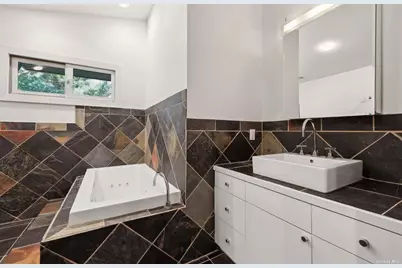 69 Three Mile Harbor Drive, East Hampton, NY 11937 - Photo 15