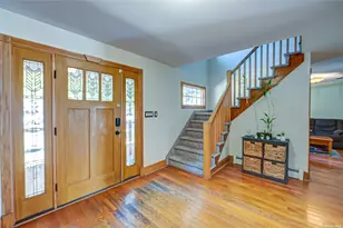 43 Hollins Ln, East Islip, NY 11730 - Photo 3