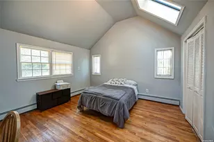 43 Hollins Ln, East Islip, NY 11730 - Photo 23