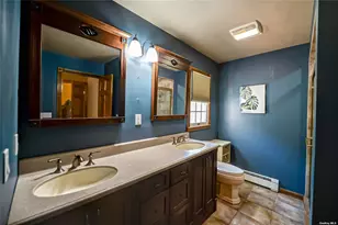 43 Hollins Ln, East Islip, NY 11730 - Photo 15