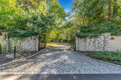 300 Maple Street, Islip, NY 11751 - Photo 49