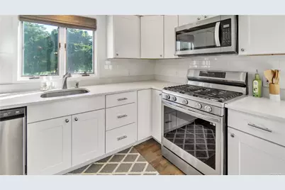 19 Rogers Lane, Remsenburg, NY 11960 - Photo 9