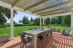 2803 Montauk Hwy, Bridgehampton, NY 11932 - Photo 21