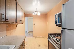 144-60 Gravett Rd, Flushing, NY 11367 - Photo 17