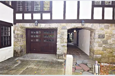 539 Manhasset Woods Road, Manhasset, NY 11030 - Photo 27