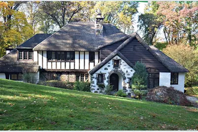 539 Manhasset Woods Road, Manhasset, NY 11030 - Photo 29