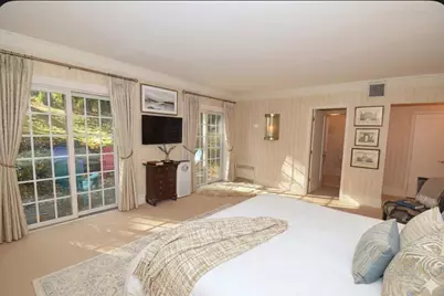 539 Manhasset Woods Road, Manhasset, NY 11030 - Photo 13