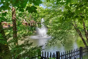 8 Holiday Pond Rd, Jericho, NY 11753 - Photo 37