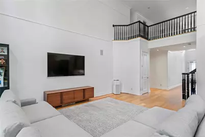 8 Holiday Pond Road, Jericho, NY 11753 - Photo 17