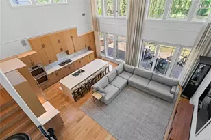 8 Holiday Pond Rd, Jericho, NY 11753 - Photo 29