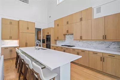 8 Holiday Pond Road, Jericho, NY 11753 - Photo 15